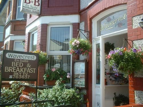 Wavecrest Hotel Holyhead Bagian luar foto
